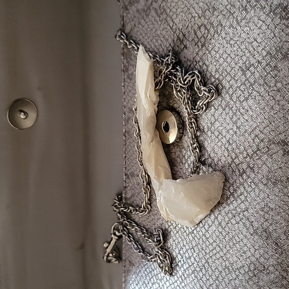 Grey faux snakeskin clutch. - Picture 3 of 6